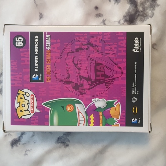 Funko Pop The Joker Batman. Loot Crate exclusive. - Picture 4 of 6